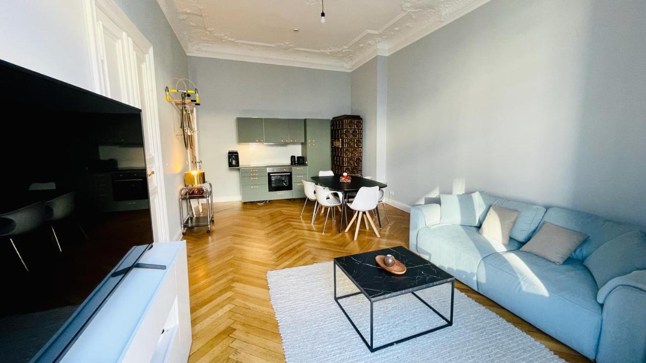 Stylish Design Very Close To Kurfurstendamm At Savignyplatz Apartamento *